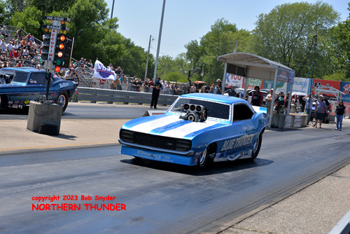 Monty Stotz - 'Blue Thunder' (near lane) vs 
Jordan Ballew - 'Ballew Thunder' (far lane)